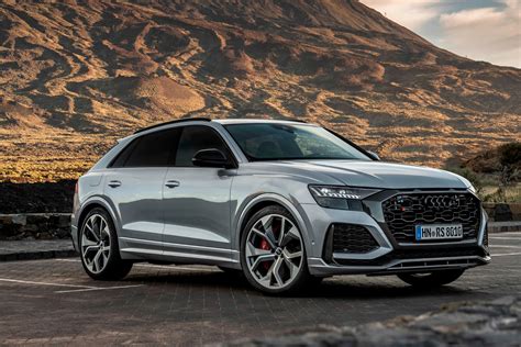 audi rs  review rs  suv models carbuzz