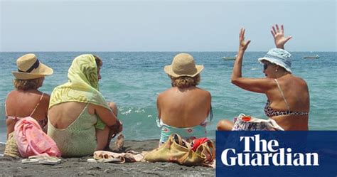 weekend readers in pictures age life and style the guardian