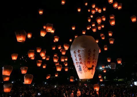 remarquer montez  descendez pourcentage pingxi sky lantern festival