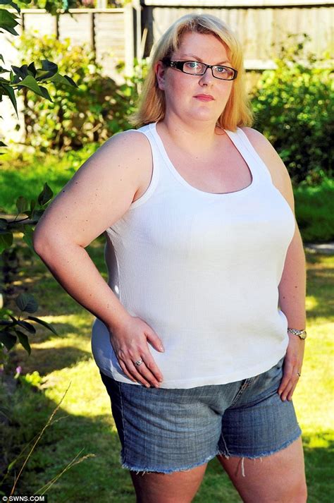 bride left devastated after being told she s too fat for a wedding dress and that she couldn