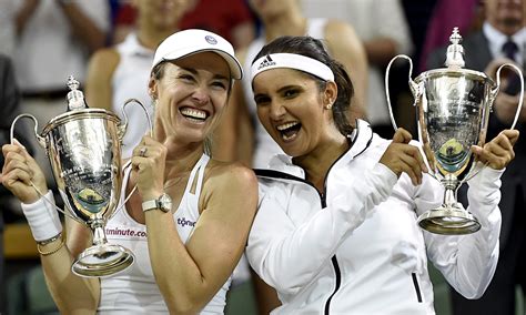 martina hingis and sania mirza win wimbledon women s doubles final