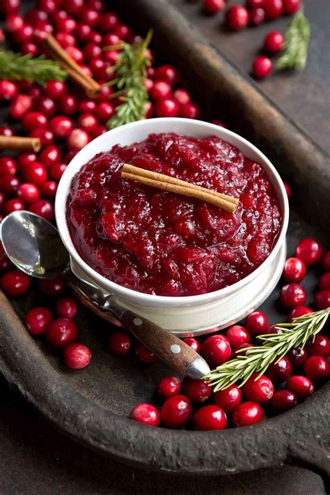 homemade cranberry sauce with cinnamon and nutmeg recipe