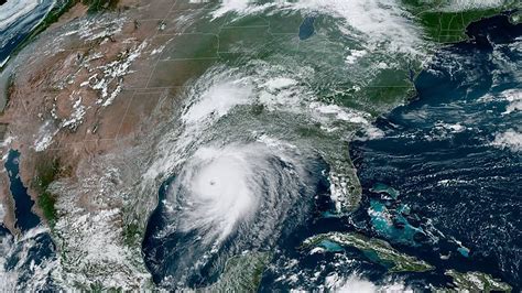 unsurvivable storm surge expected  hurricane laura