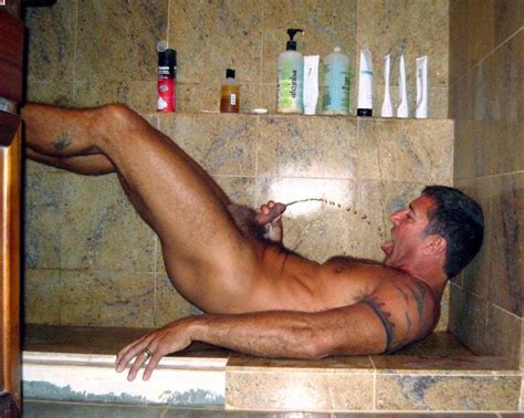 guys pissing 4u free men peeing photos and videos gay blog