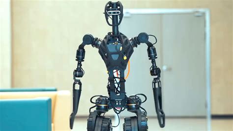 humanoider roboter gr  fuer den einsatz  der pflege