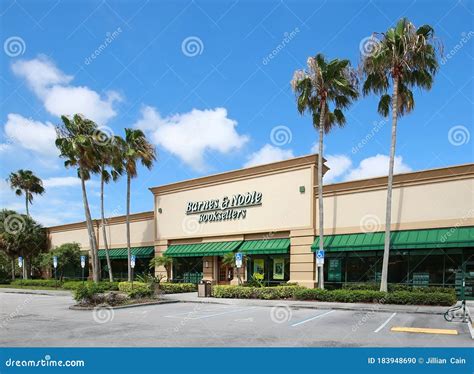 barnes noble bestseller store front  florida editorial image image   building