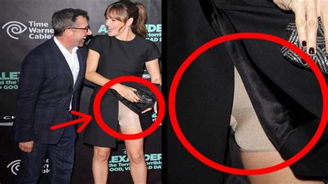 actress jennifer garner nude nipples and other oops