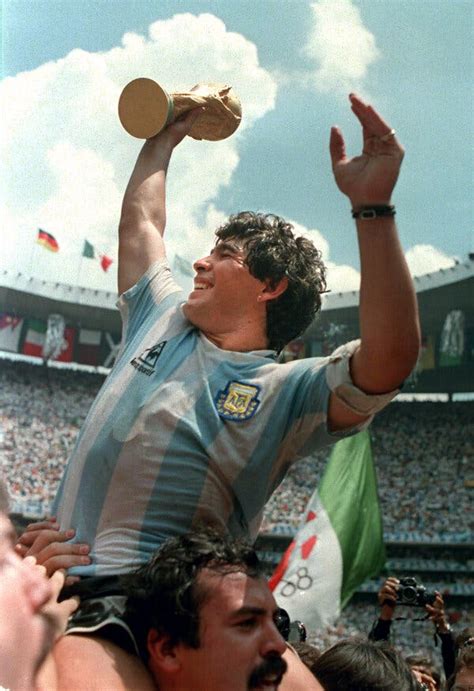 Diego Maradona Argentina S Icon The New York Times