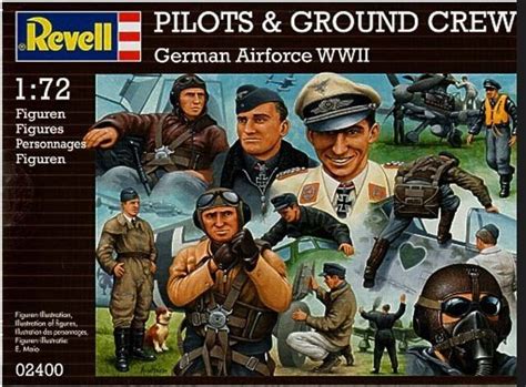 revell model  scale military models  pilot grand crew