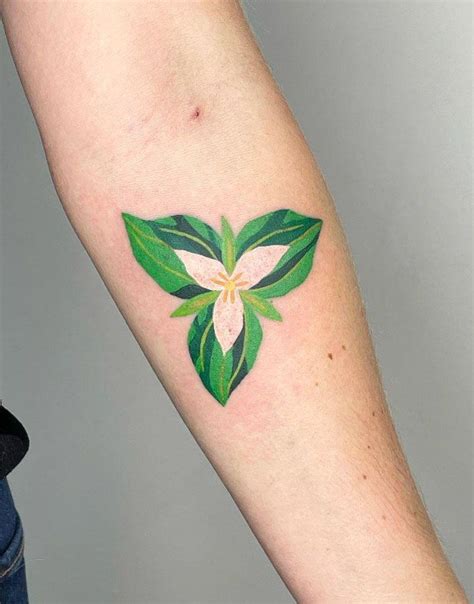 pretty trillium tattoos   copy   tattoo  maple