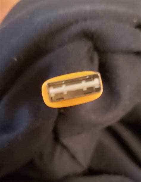 dewalt usb cables   reversible connector    wrong  white bar  flex