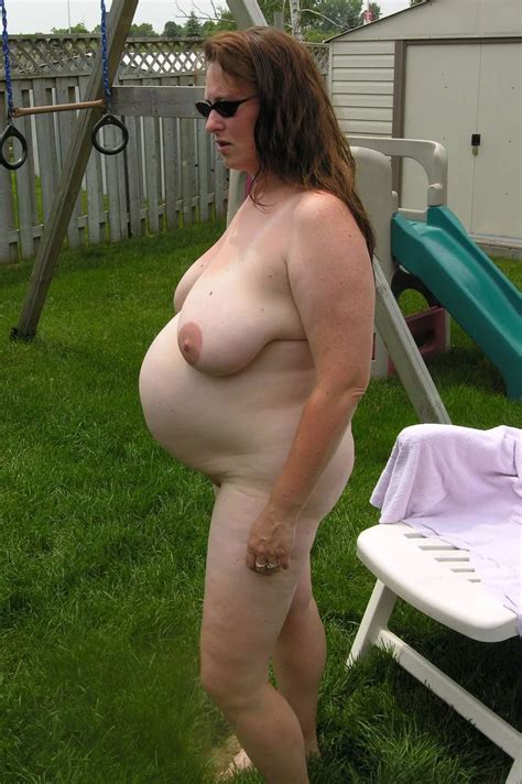 fat pregnant housewives nude on a backyard of their homes pregnant naturists
