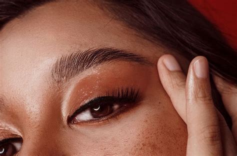 4 Pros And Cons Of Tattooing Eyebrows To Help You Decide