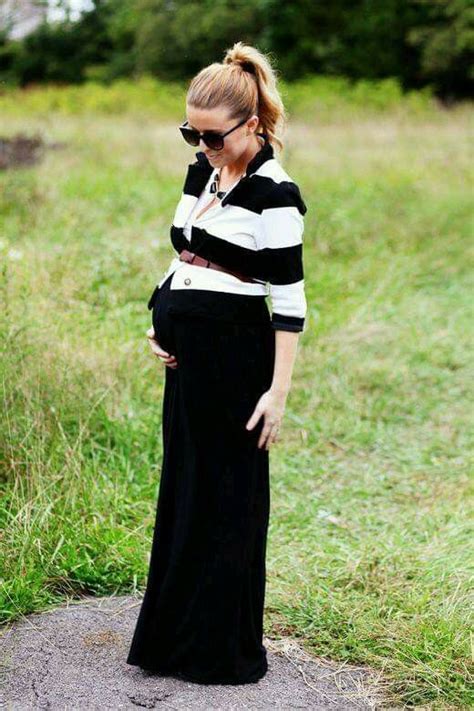 pin de julieta martinez ortiz en outfits embarazada moda