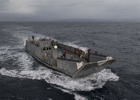 navsea picks swiftships llc  design build lcu replacement