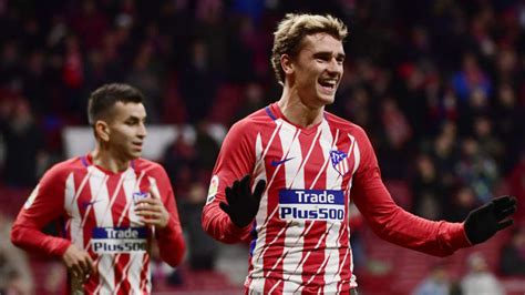 antoine griezmann apologises for shushing fans and shares