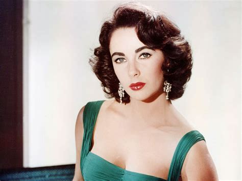 this video shows how elizabeth taylor created a glamorous