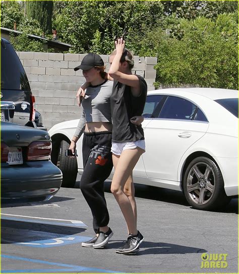 Miley Cyrus Walks Arm In Arm With Sister Noah At Lunch Photo 3426716