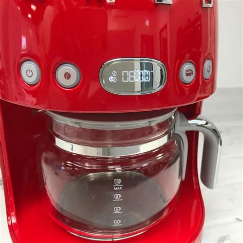 incredible coffee smegs drip coffee maker reviewed