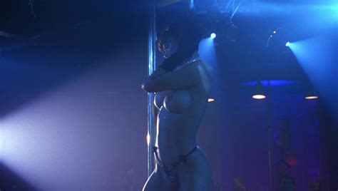 Nackte Demi Moore In Striptease