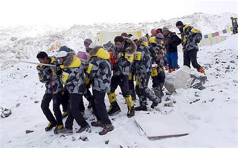 Nepal Earthquake Survivors Tales From Everest Avalanche Horror