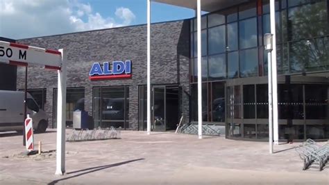 verdachte gevlucht na overval op aldi  winkelcentrum grote beer  hoorn onswestfrieslandnl