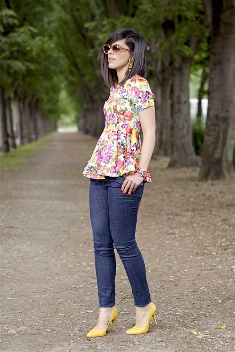 15 maneras de usar una blusa de flores outfits ropa ropa de moda y