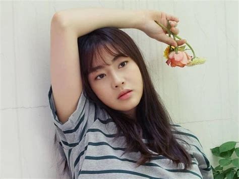 korean actress kang sora is pregnant