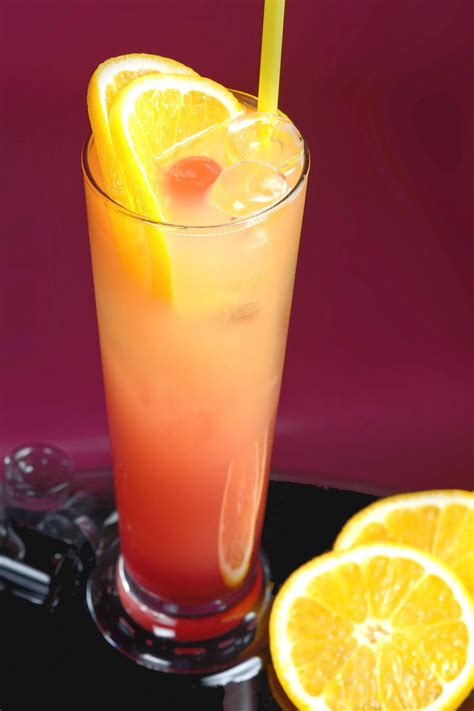 Sex On The Beach Cocktail Drinks Recipes Goodtoknow Hot Sex Picture