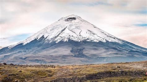 cotopaxi volcano ecuador oroko travel
