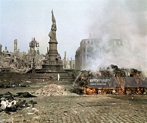 dead bodies  burned   altmarkt   victory monument