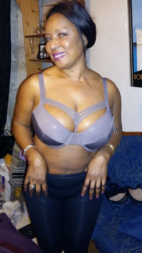 Big Tits Ebony Milf Ndey Posing In Lingerie Shesfreaky