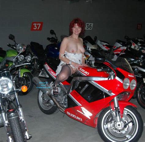 nude redhead in the parking garage october 2014 voyeur web hall of fame