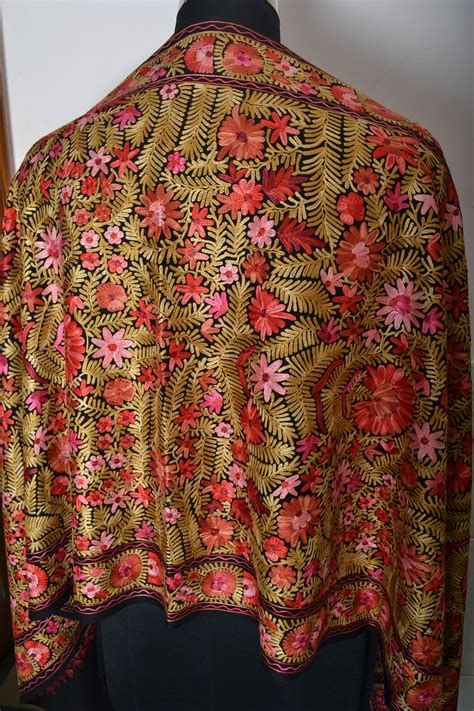 special kashmiri embroidered cashmere pashmina shawl