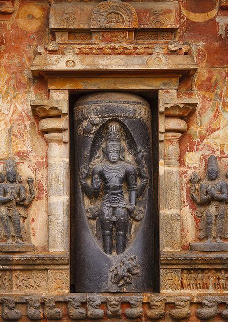 carving  lord shiva   lingam   bottom   tower   airavatesvara temple
