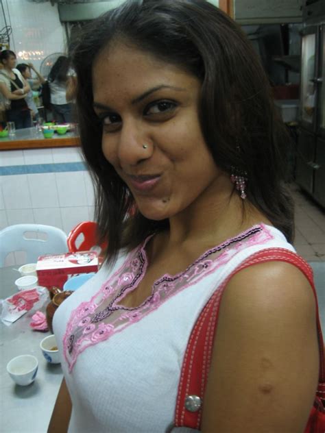 Girls Photo Collection Hot Aunty Enjoying Soft Drink In