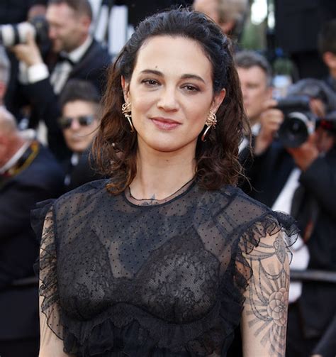 dlisted asia argento is accused of paying off an actor