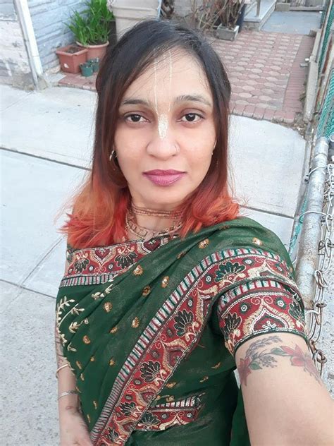 Desi Milf What Do U Think Comments Needed Sexy Indian Photos Fap Desi