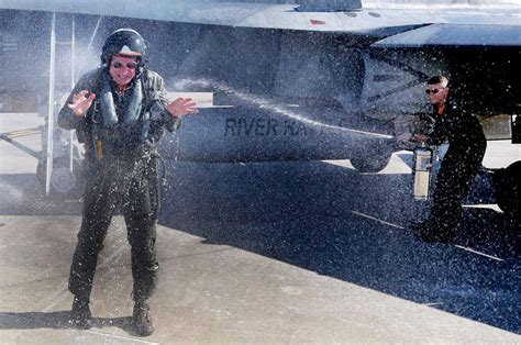 navys oldest active fighter pilot retires fighter sweep