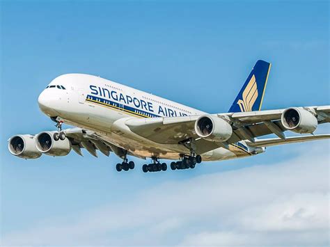 singapore airlines  turning  parked  superjumbo jet