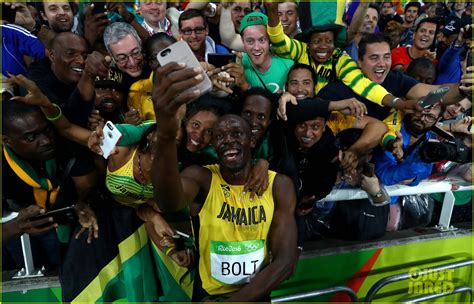 photo usain bolt wins third straight gold medal at rio olympics 13