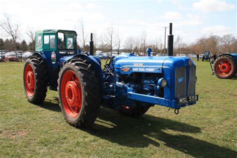 images  tractoren  pinterest tractors case ih  grand prairie