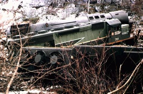 derailed locomotive train pictures abandoned train  trains