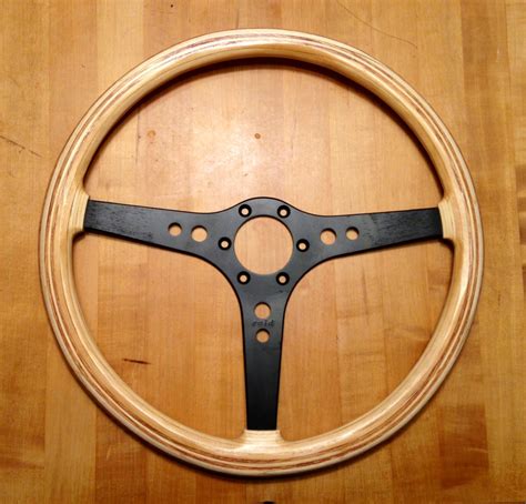 grain making  wood rim steering wheel arts spotlight
