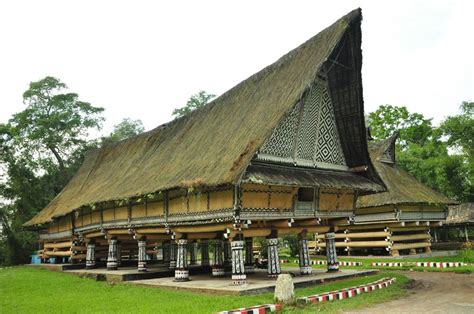 rumah adat maluku klikbuzz