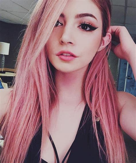 Start Hot Sex Cam Chrissy Costanza