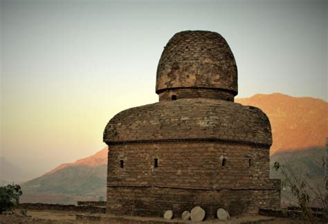 most visited monuments in pakistan l famous monuments in