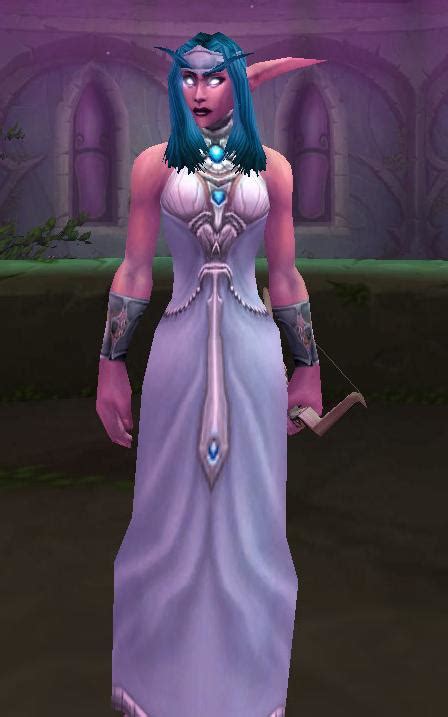 Mooncloth Robe Wowpedia Your Wiki Guide To The World Of Warcraft
