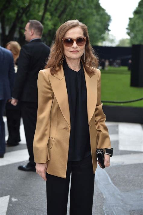 habitually chic® style icon isabelle huppert ageless fashion looking great fashion