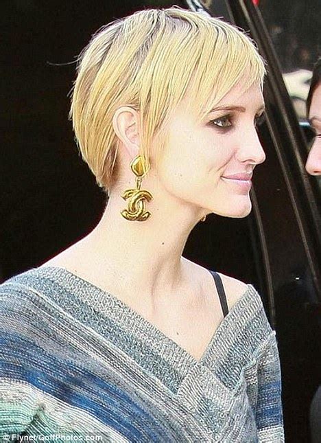 Super Skinny Ashlee Simpson Looks Gaunt And Pale As She Steps Out In